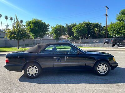 Mercedes-Benz-E-Class-Cabriolet-1995-Black-Black-127933-14