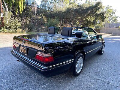 Mercedes-Benz-E-Class-Cabriolet-1995-Black-Black-127933-7