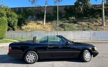 Mercedes-Benz-E-Class-Cabriolet-1995-Black-Black-127933-8