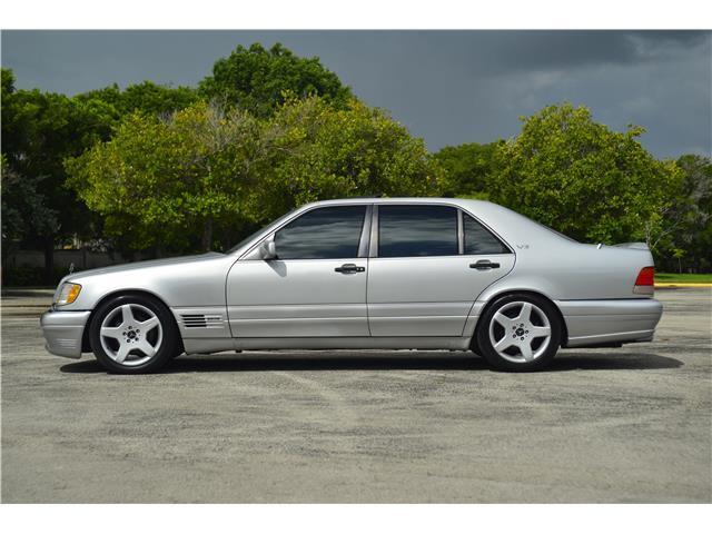 Mercedes-Benz-S-Class-1995-15