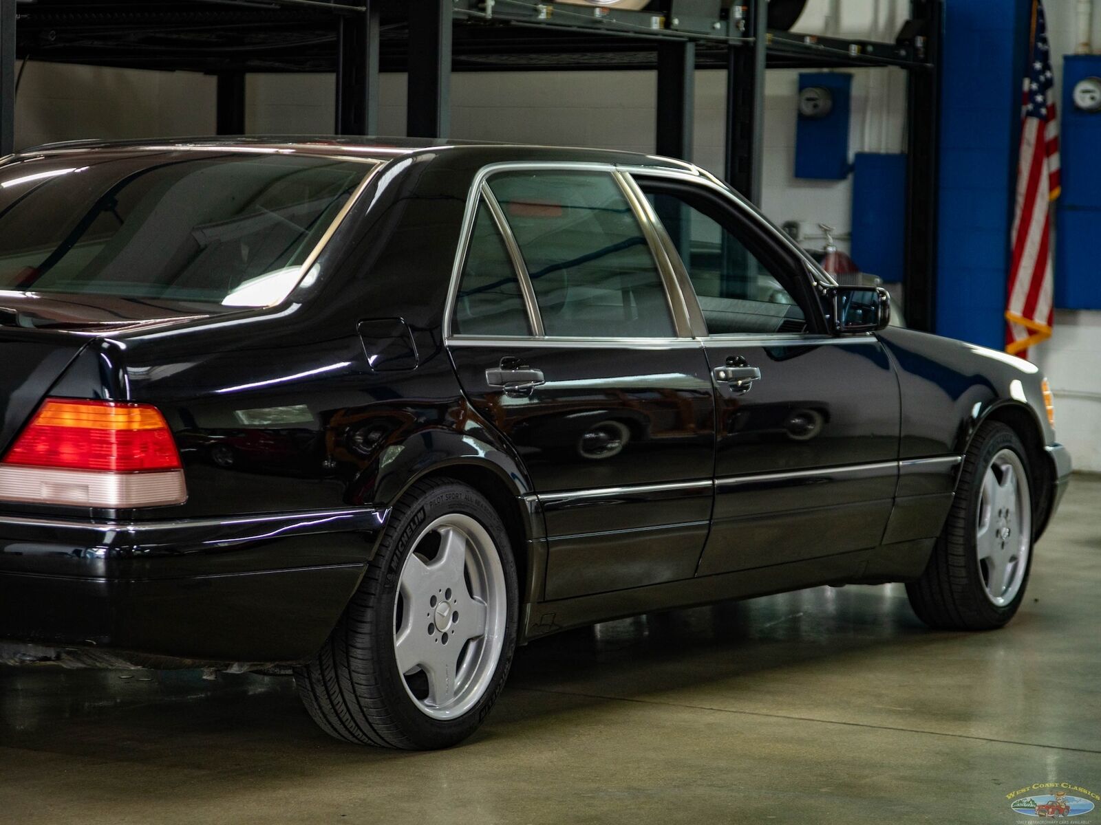 Mercedes-Benz-S-Class-Berline-1995-22