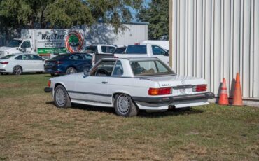 Mercedes-Benz-SL-Class-1977-3