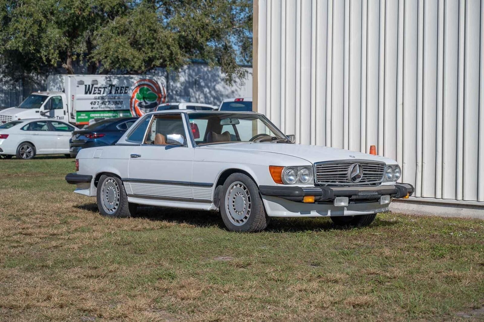 Mercedes-Benz-SL-Class-1977-8