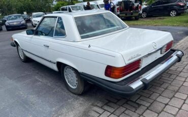 Mercedes-Benz-SL-Class-1980-7