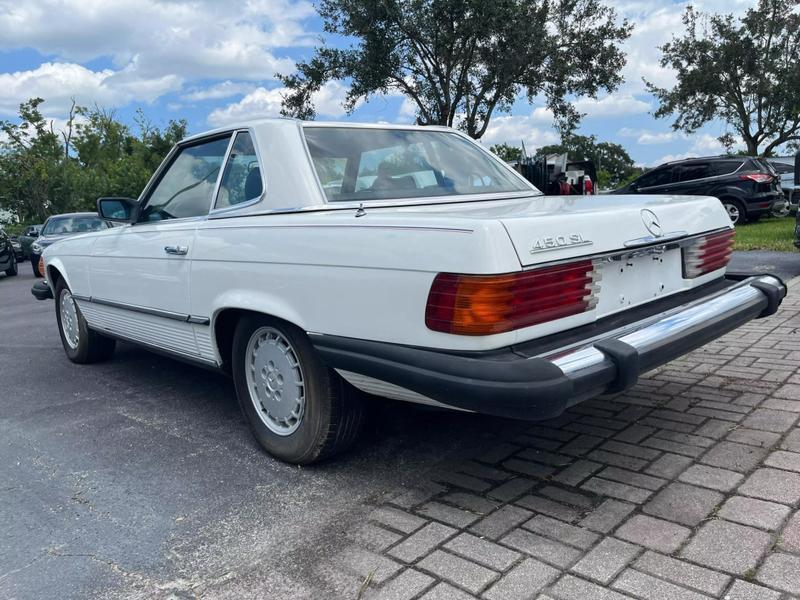 Mercedes-Benz-SL-Class-1980-8