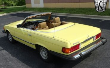 Mercedes-Benz-SL-Class-1982-Yellow-Tan-183864-3