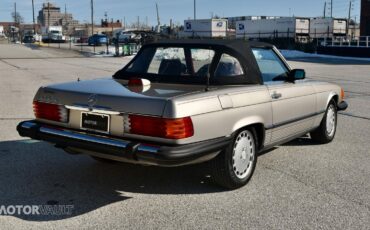 Mercedes-Benz-SL-Class-1986-Silver-Red-156732-13