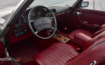 Mercedes-Benz-SL-Class-1986-Silver-Red-156732-7