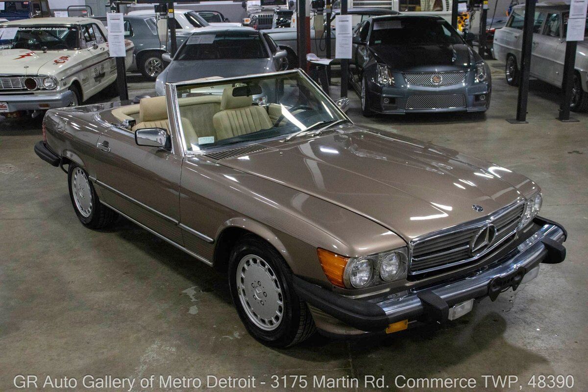 Mercedes-Benz-SL-Class-1987-10