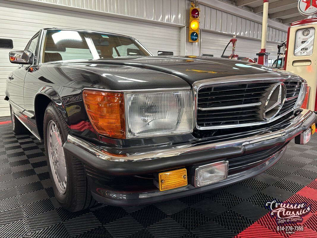 Mercedes-Benz-SL-Class-1989-46919-2