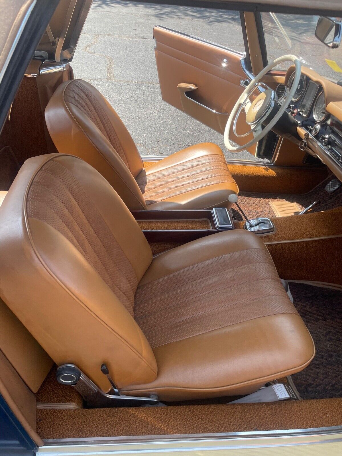 Mercedes-Benz-SL-Class-Cabriolet-1966-Blue-Tan-124724-11