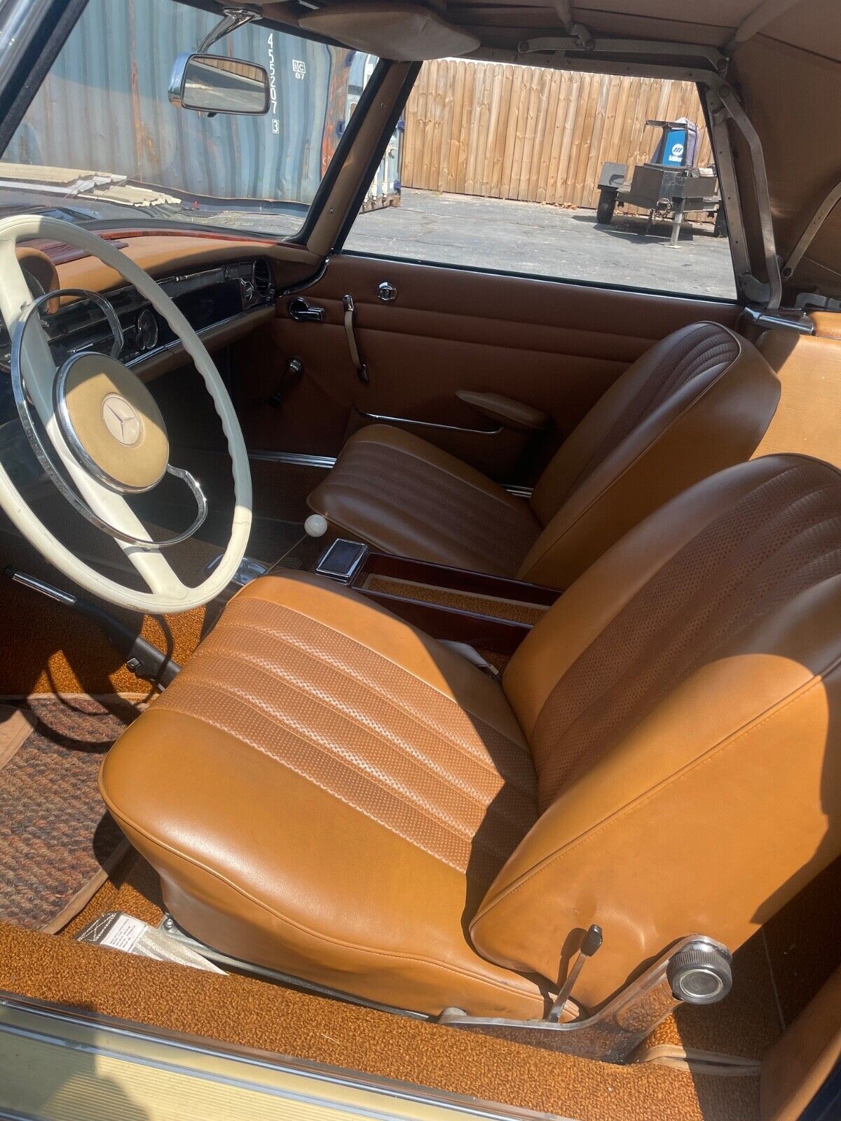 Mercedes-Benz-SL-Class-Cabriolet-1966-Blue-Tan-124724-6