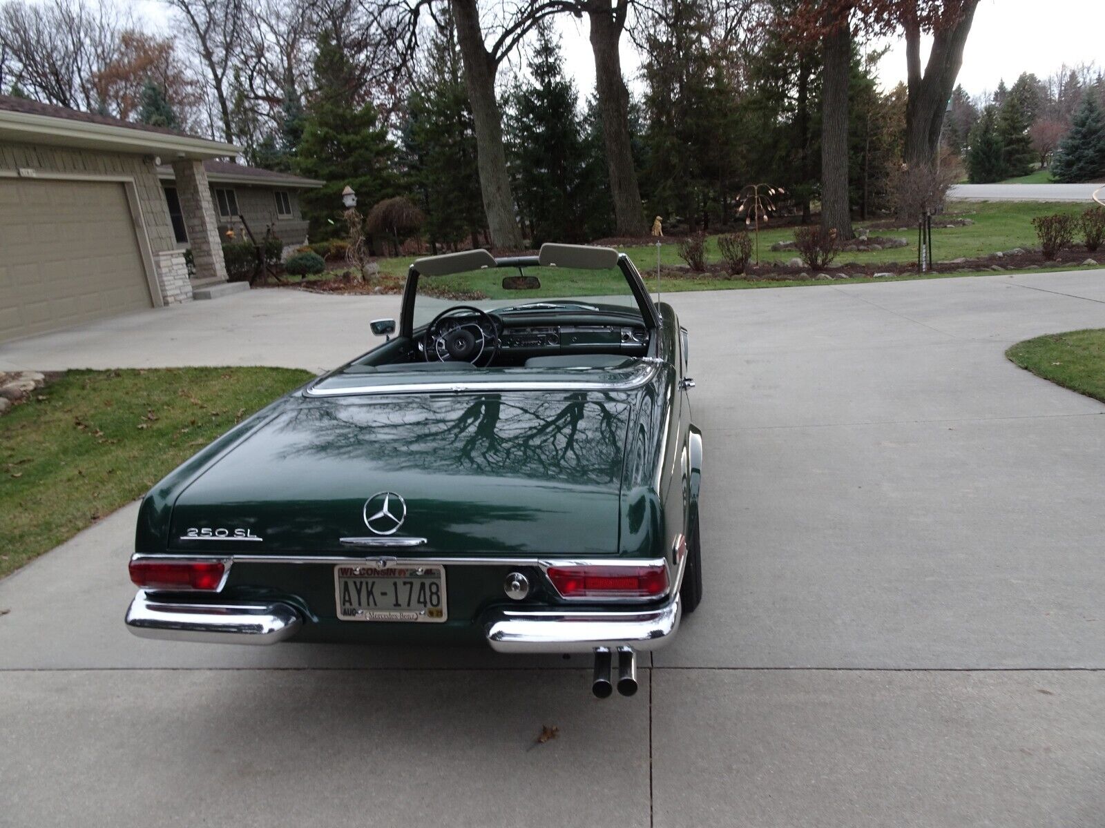 Mercedes-Benz-SL-Class-Cabriolet-1968-13