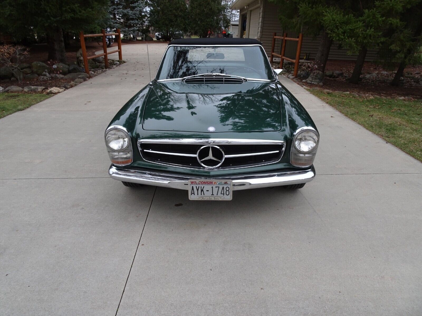 Mercedes-Benz-SL-Class-Cabriolet-1968-4