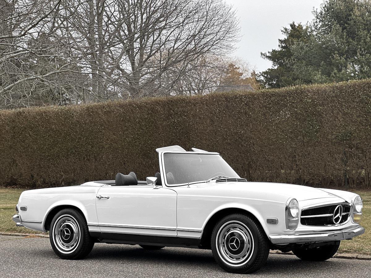 Mercedes-Benz-SL-Class-Cabriolet-1969-White-Blue-33574-10