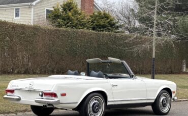 Mercedes-Benz-SL-Class-Cabriolet-1969-White-Blue-33574-12