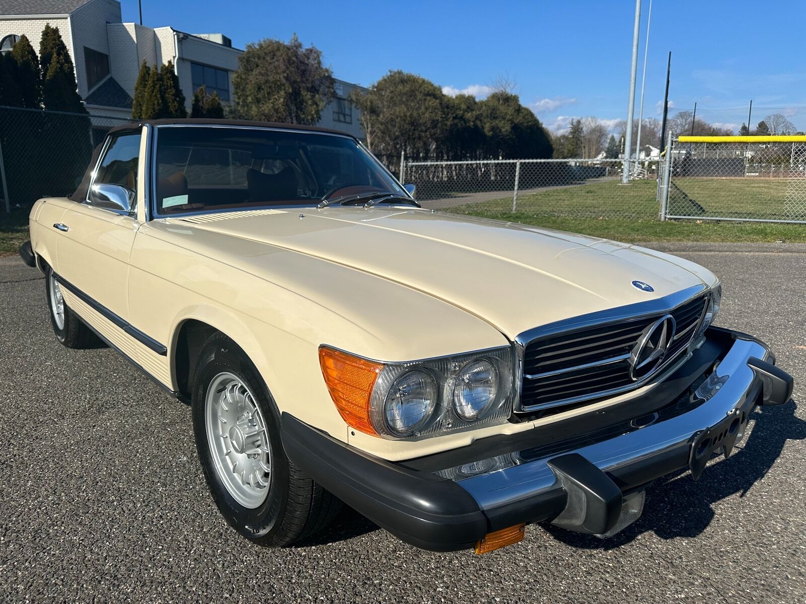 Mercedes-Benz-SL-Class-Cabriolet-1976-2