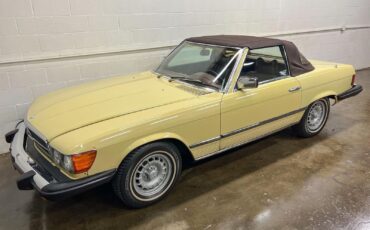 Mercedes-Benz-SL-Class-Cabriolet-1977-10