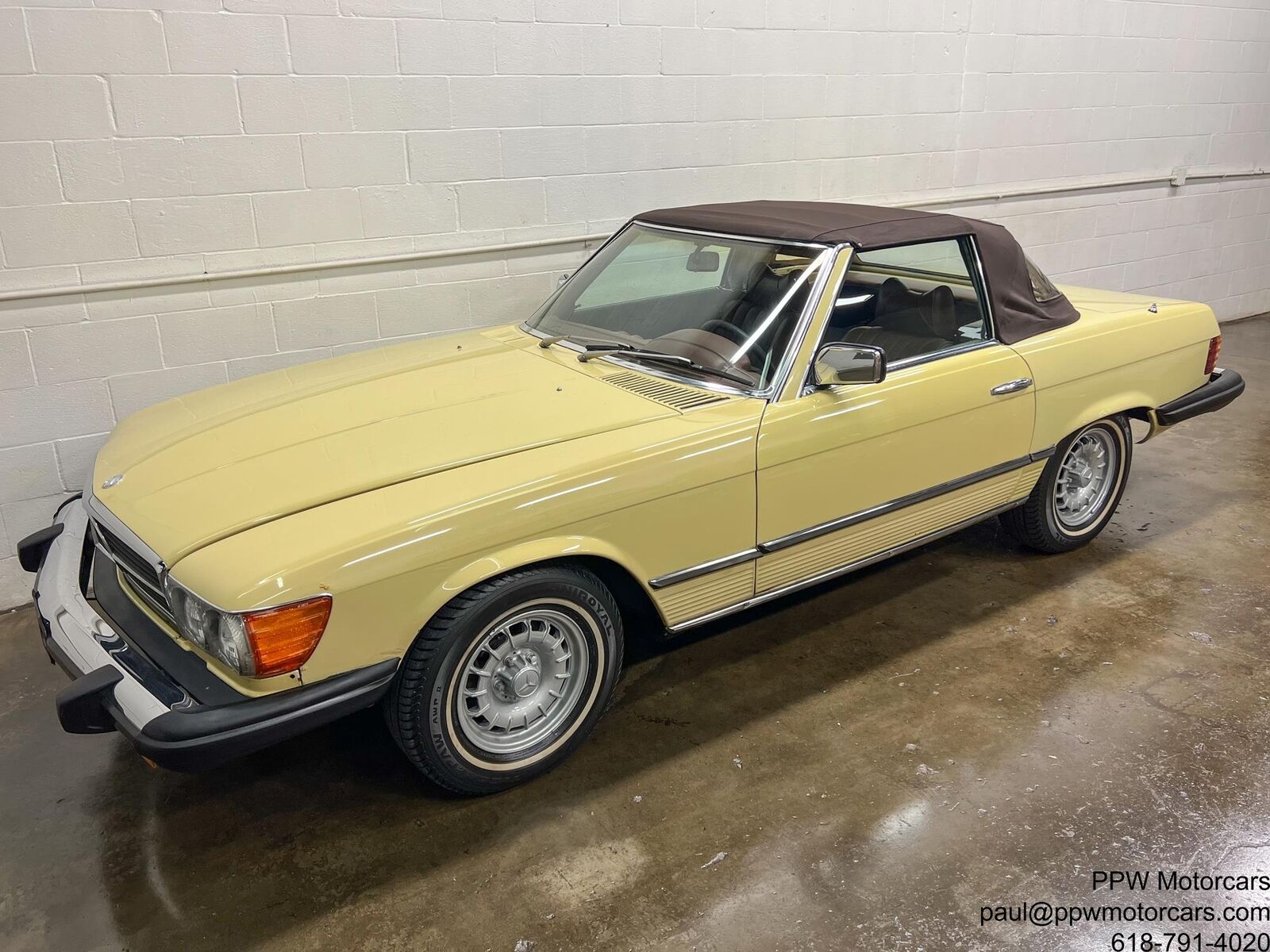 Mercedes-Benz-SL-Class-Cabriolet-1977-10