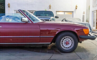 Mercedes-Benz-SL-Class-Cabriolet-1979-10