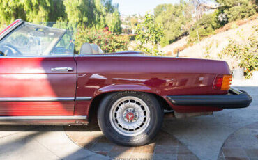 Mercedes-Benz-SL-Class-Cabriolet-1979-4