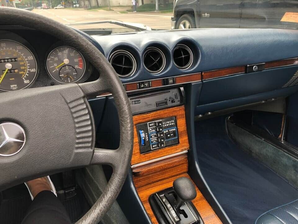 Mercedes-Benz-SL-Class-Cabriolet-1979-Blue-Blue-204387-5