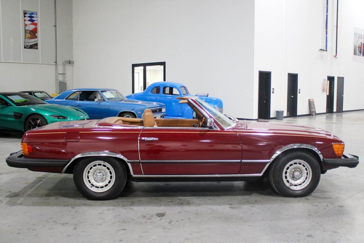 Mercedes-Benz-SL-Class-Cabriolet-1979-Red-SaffronBamboo-178156-6