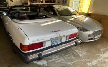 Mercedes-Benz-SL-Class-Cabriolet-1980-9