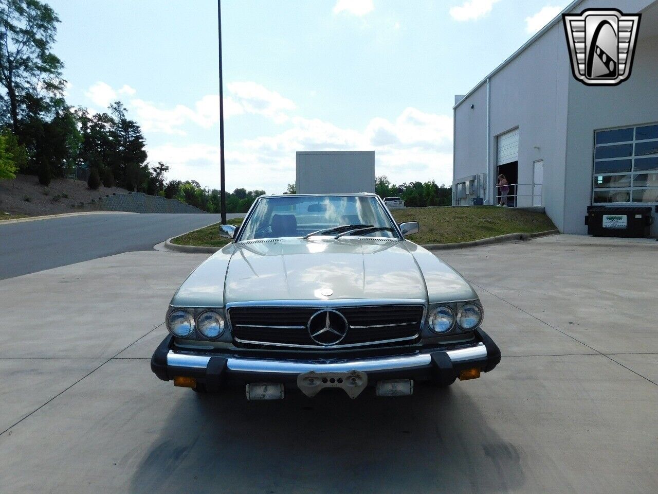 Mercedes-Benz-SL-Class-Cabriolet-1980-Green-Saddle-171035-3