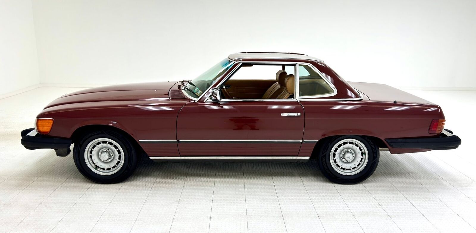 Mercedes-Benz-SL-Class-Cabriolet-1981-Red-Tan-232195-3