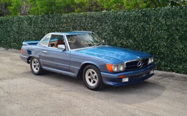 Mercedes-Benz-SL-Class-Cabriolet-1984-1