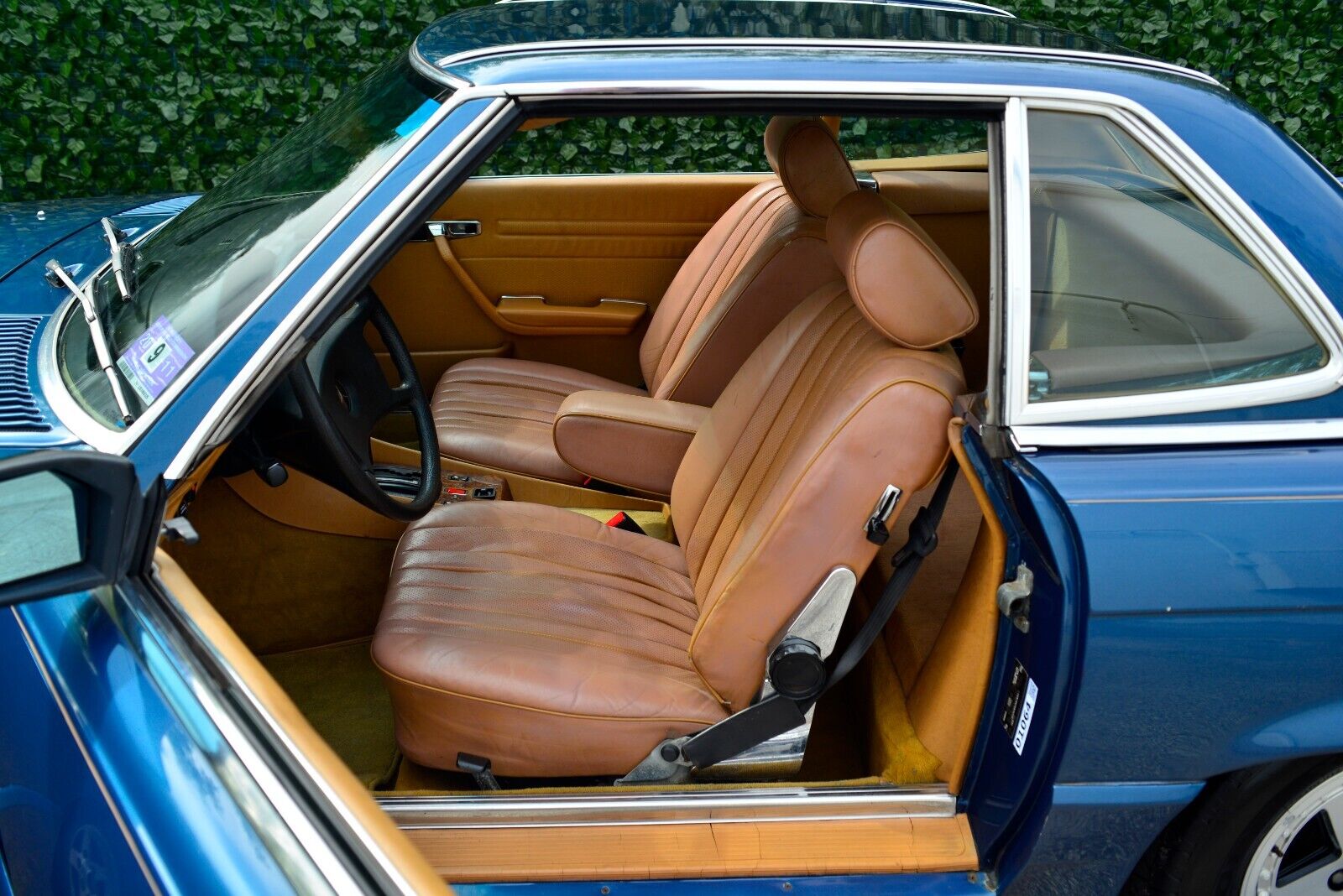 Mercedes-Benz-SL-Class-Cabriolet-1984-Blue-Tan-233355-21