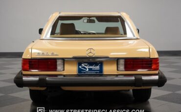 Mercedes-Benz-SL-Class-Cabriolet-1984-Yellow-Tan-124539-10