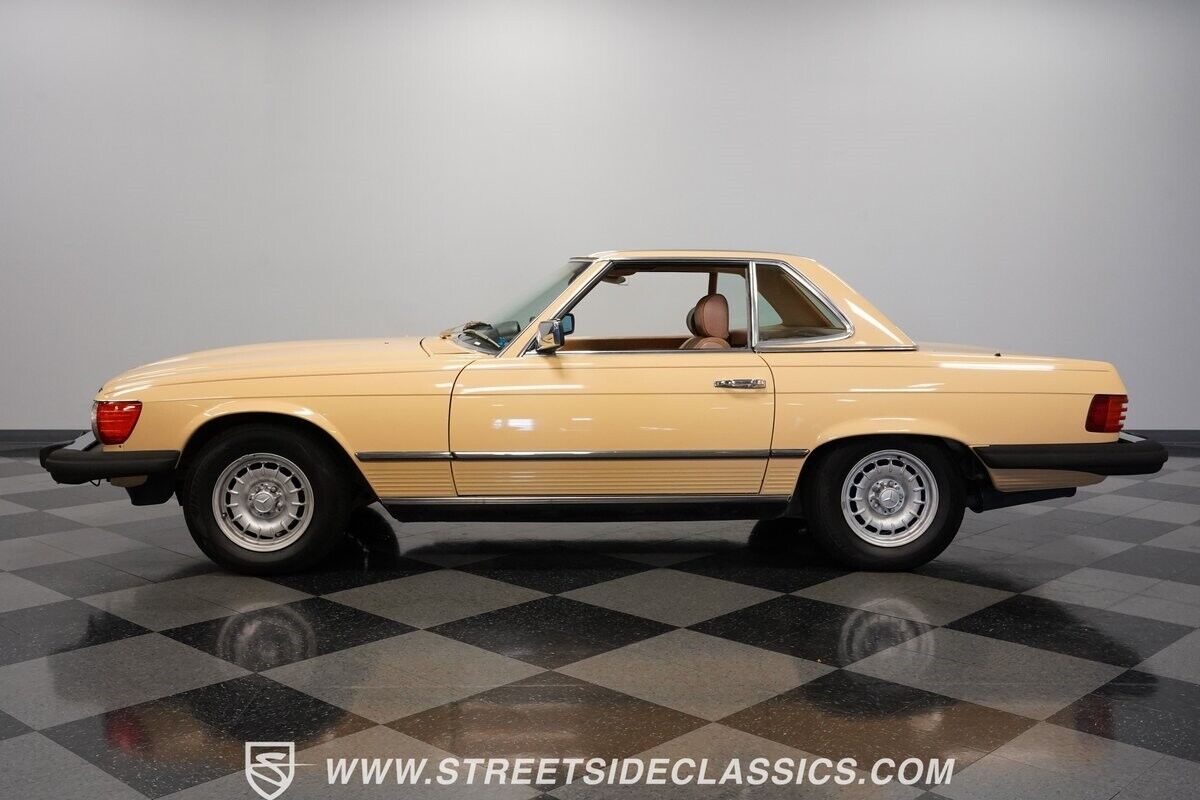 Mercedes-Benz-SL-Class-Cabriolet-1984-Yellow-Tan-124539-2