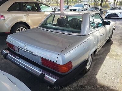 Mercedes-Benz-SL-Class-Cabriolet-1985-3