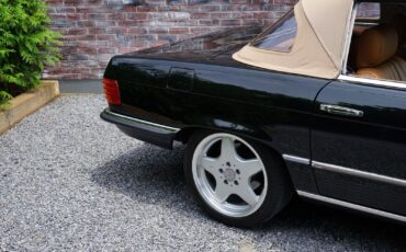 Mercedes-Benz-SL-Class-Cabriolet-1985-Green-Tan-182490-2