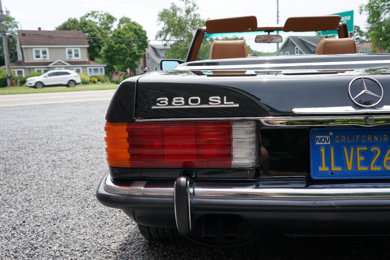 Mercedes-Benz-SL-Class-Cabriolet-1985-Green-Tan-182490-23