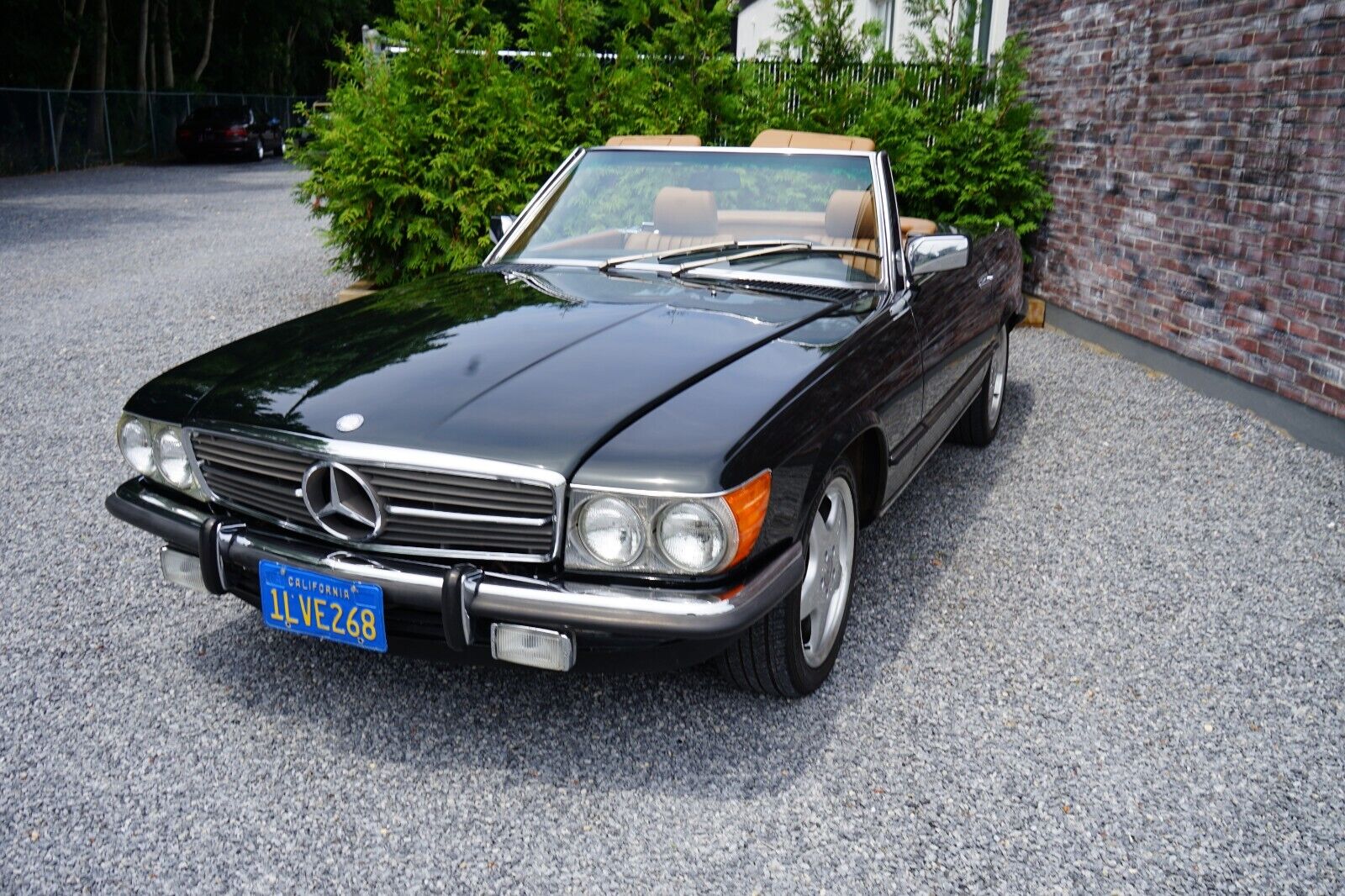 Mercedes-Benz-SL-Class-Cabriolet-1985-Green-Tan-182490-31