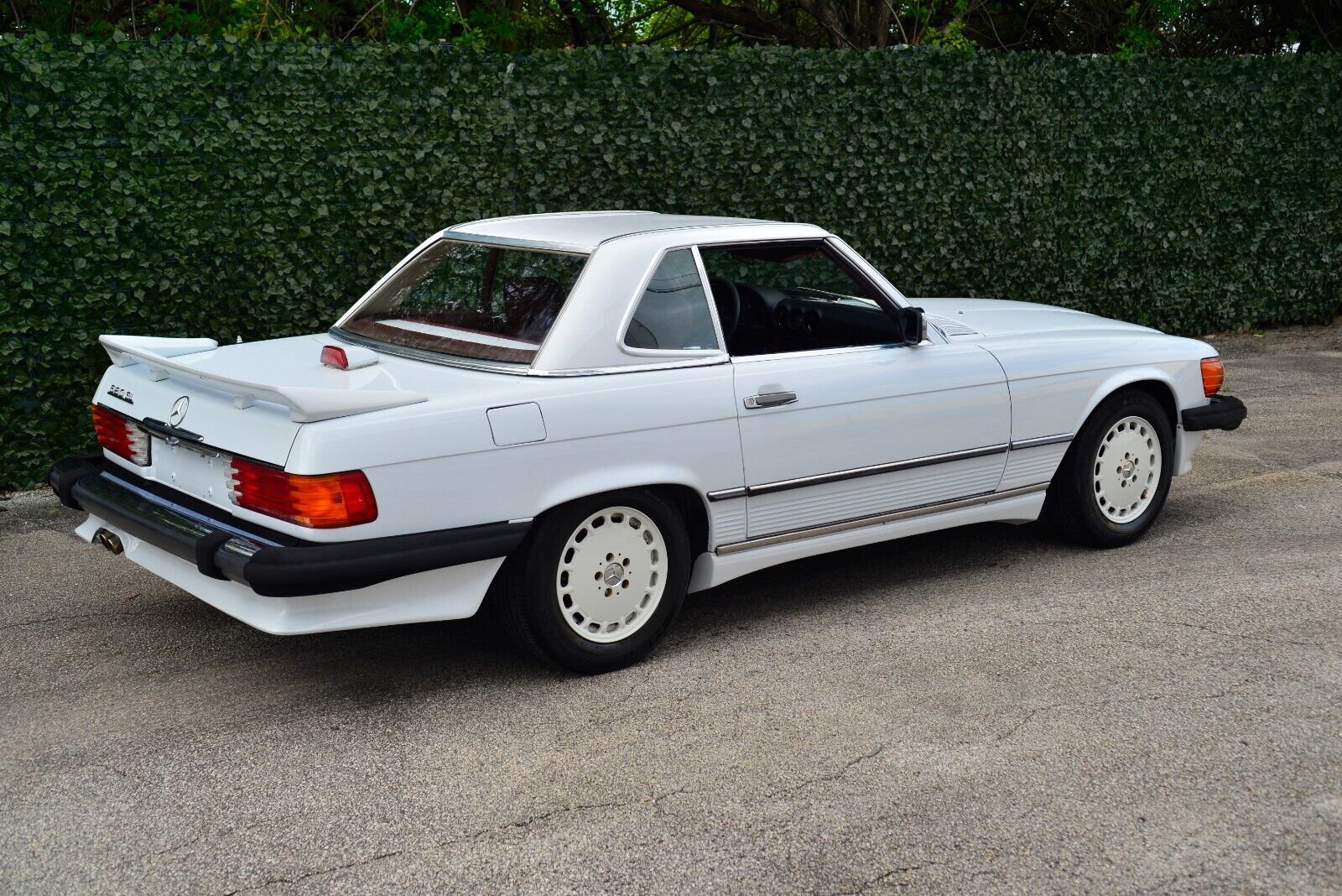 Mercedes-Benz-SL-Class-Cabriolet-1986-2