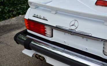 Mercedes-Benz-SL-Class-Cabriolet-1986-5