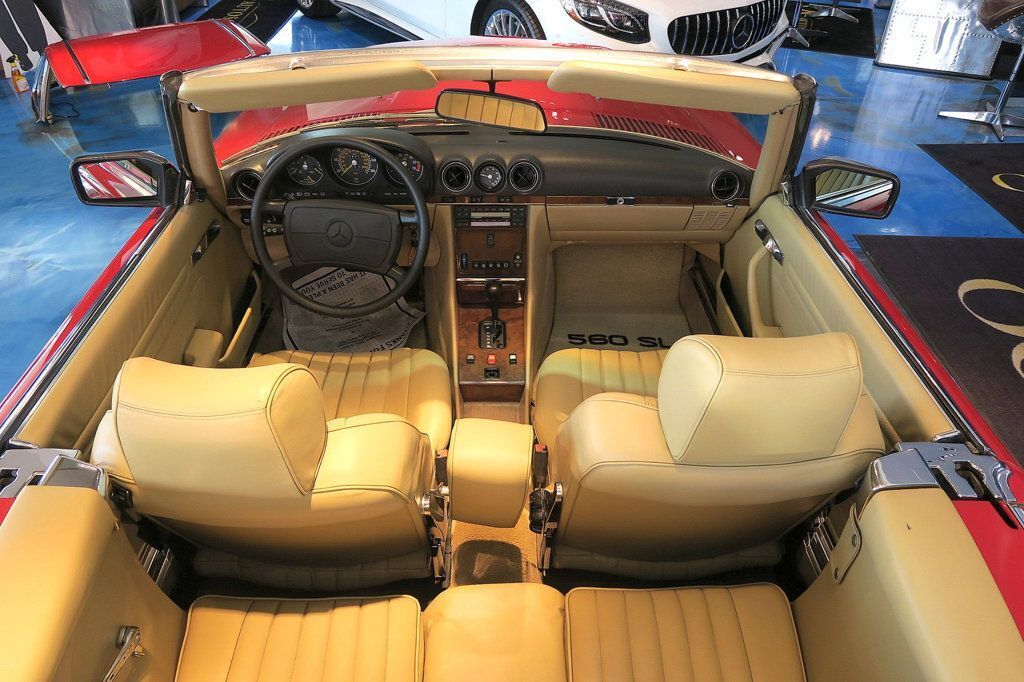 Mercedes-Benz-SL-Class-Cabriolet-1986-Red-Creme-Beige-174557-25