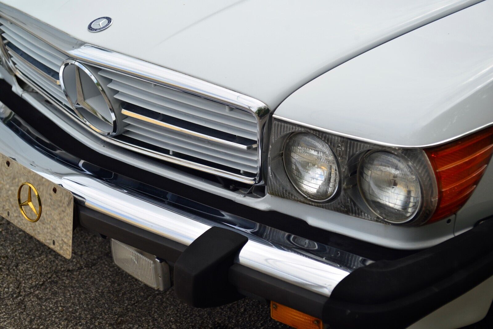 Mercedes-Benz-SL-Class-Cabriolet-1986-White-Red-152888-8