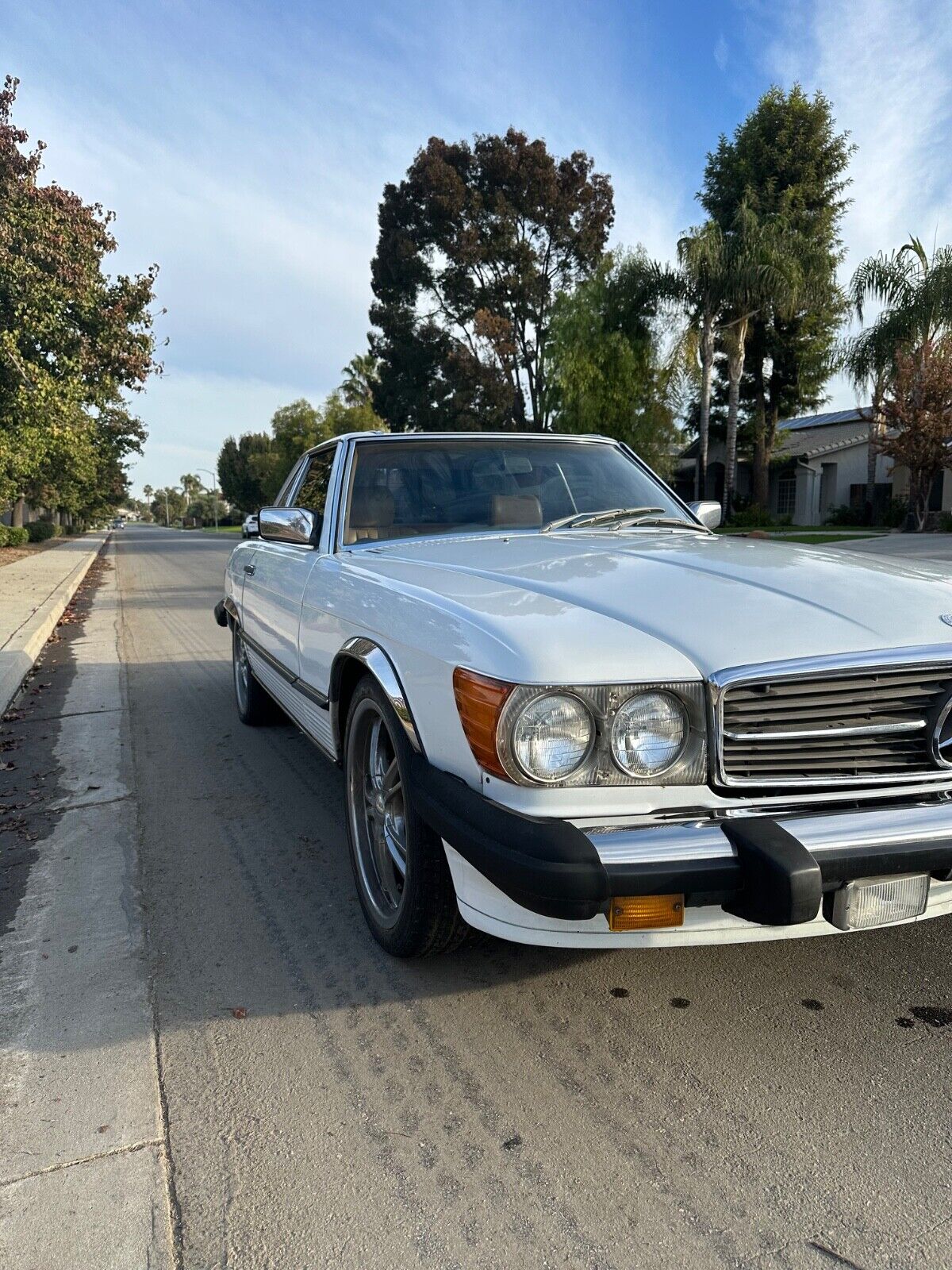 Mercedes-Benz-SL-Class-Cabriolet-1987-2