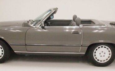 Mercedes-Benz-SL-Class-Cabriolet-1987-5