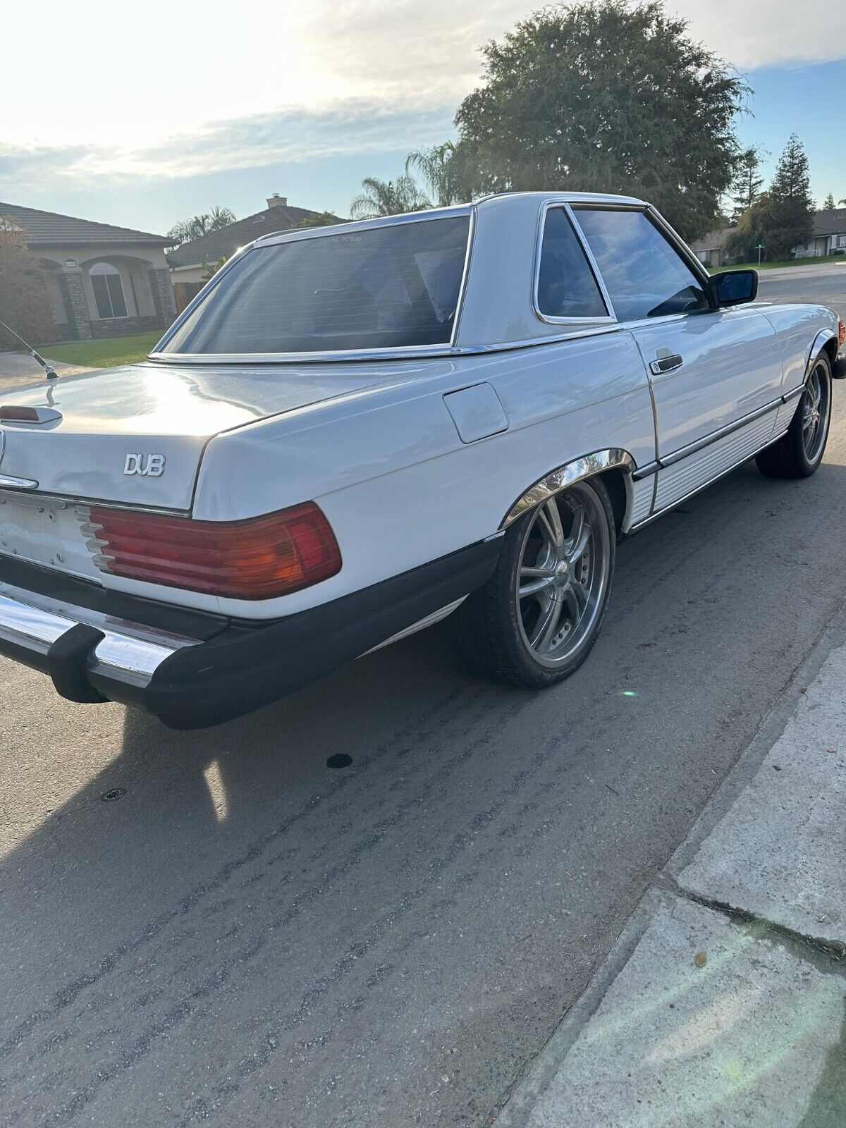 Mercedes-Benz-SL-Class-Cabriolet-1987-8