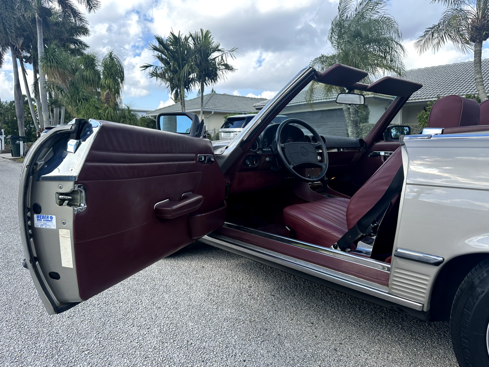 Mercedes-Benz-SL-Class-Cabriolet-1987-Gray-Burgundy-129230-11