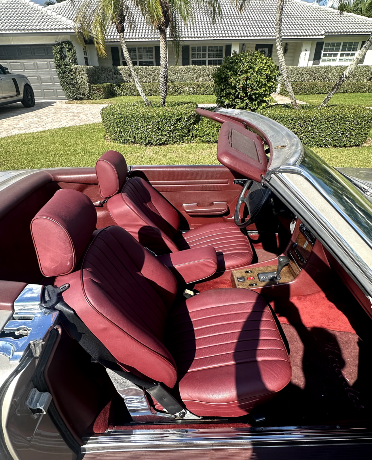 Mercedes-Benz-SL-Class-Cabriolet-1987-Gray-Burgundy-129230-17