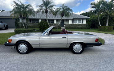 Mercedes-Benz SL-Class Cabriolet 1987