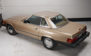 Mercedes-Benz-SL-Class-Cabriolet-1988-Gold-Tan-237216-9