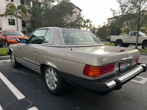 Mercedes-Benz-SL-Class-Cabriolet-1989-Tan-Tan-218871-3